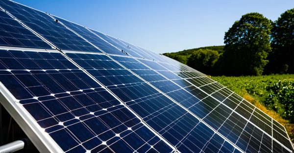 Panneau solaire photovoltaïque : réduisez votre empreinte carbone