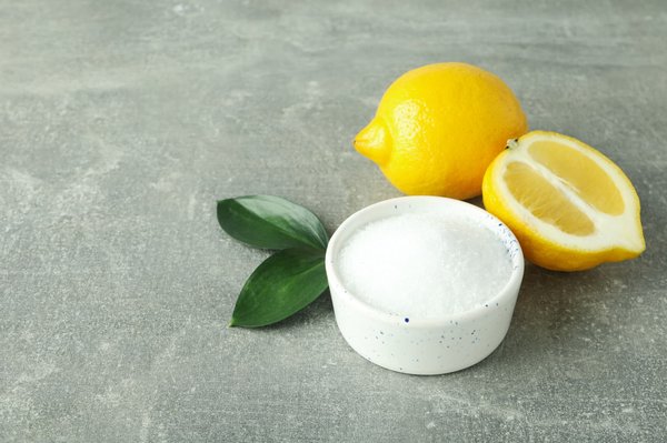 Rééquilibrez le pH de votre peau avec l'acide citrique.