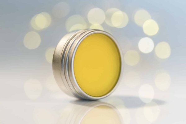 Baume du tigre blanc : fraîcheur et soulagement pour maux de tête et piqûres