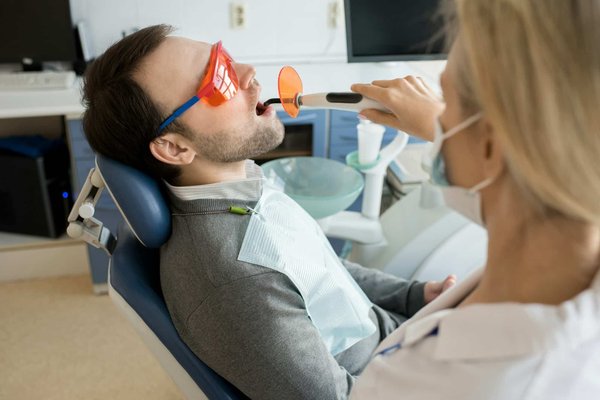 Les traitements laser sont-ils disponibles chez Prisma Dentistes ?